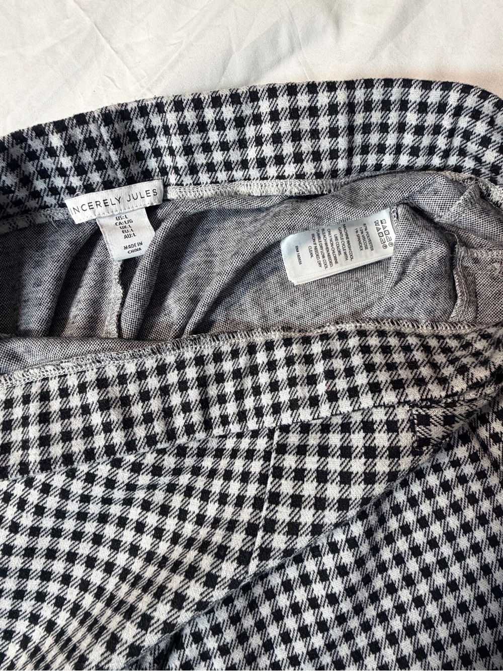 Sincerely Jules Black & White Houndstooth Flare Pants - Size L - Picture 4 of 5